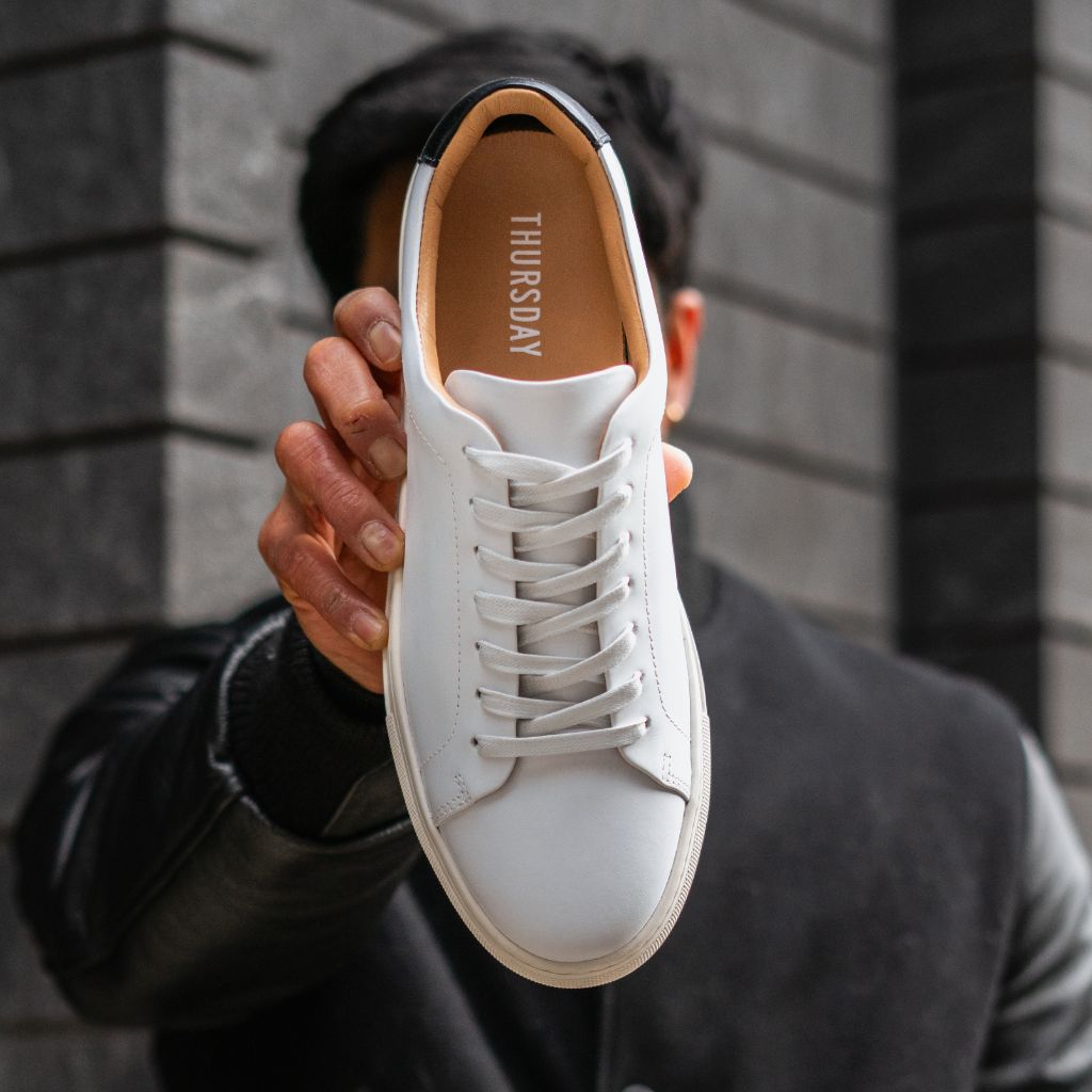 Encore | White & Black