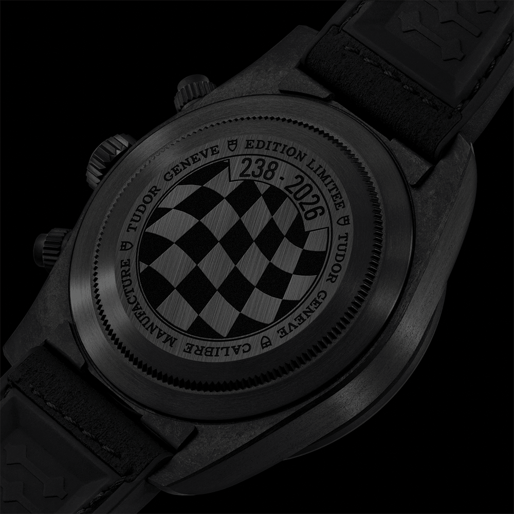 Black Bay Chrono "Carbon 26" 42mm - White on Rubber/Leather Strap