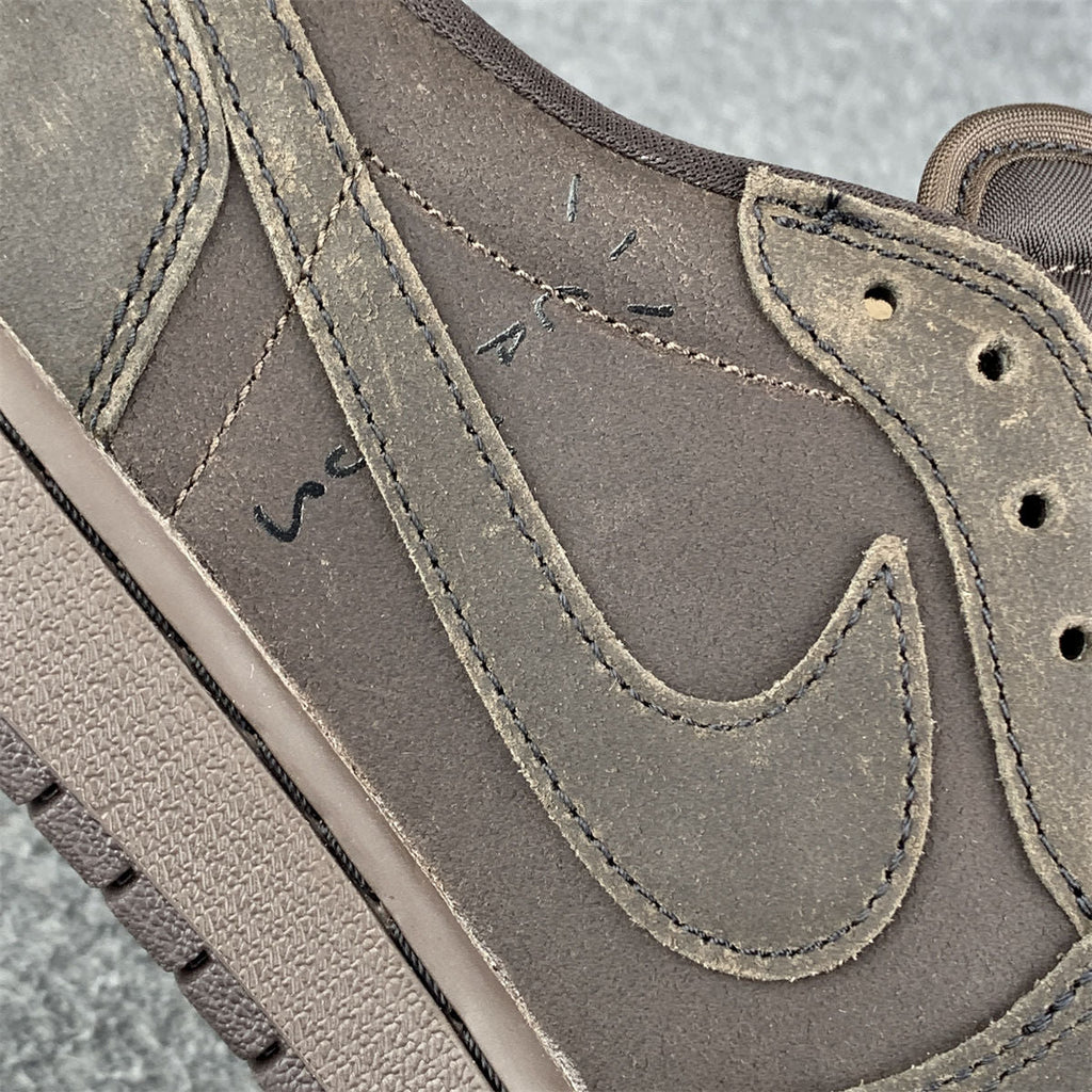 Travis Scott x Air Jordan 1 Retro Low OG SP 'Velvet Brown' (B Grade Version)