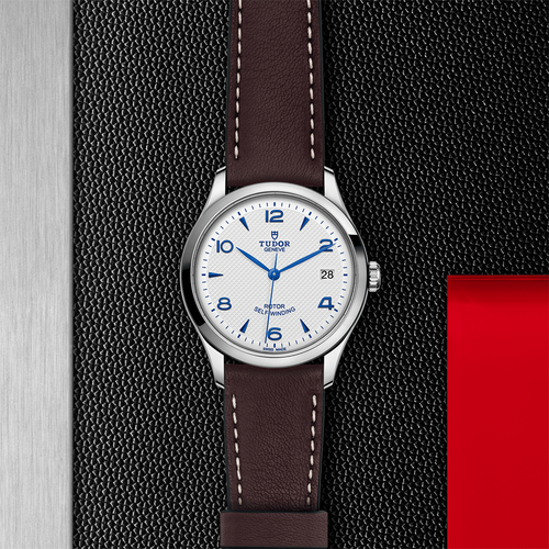1926 36mm - Opaline on Leather Strap