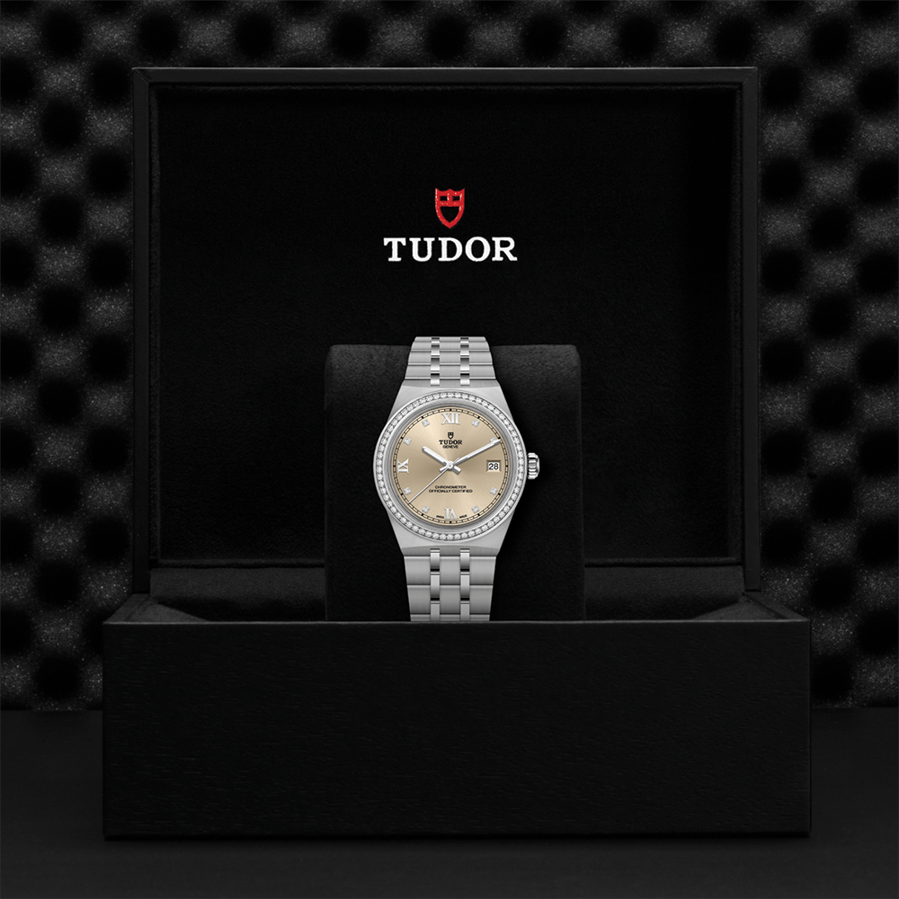 TUDOR Royal 36mm - Ivory, Diamond-Set on Bracelet
