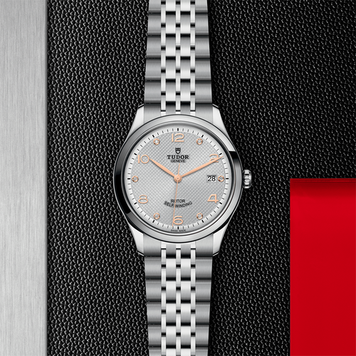 1926 39mm - Silver, Diamond-Set on Bracelet