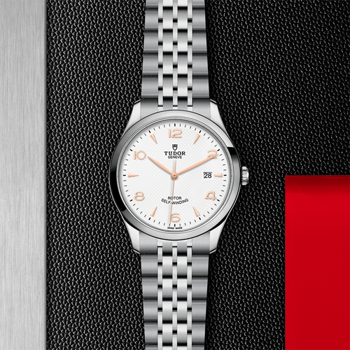 1926 41mm - White on Bracelet