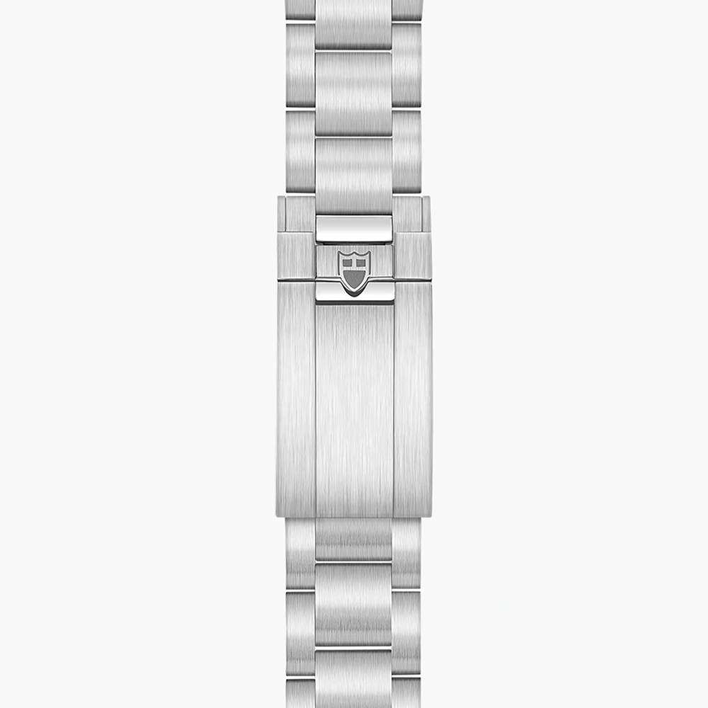 Black Bay 68 43mm - Blue, Black Bezel on Bracelet