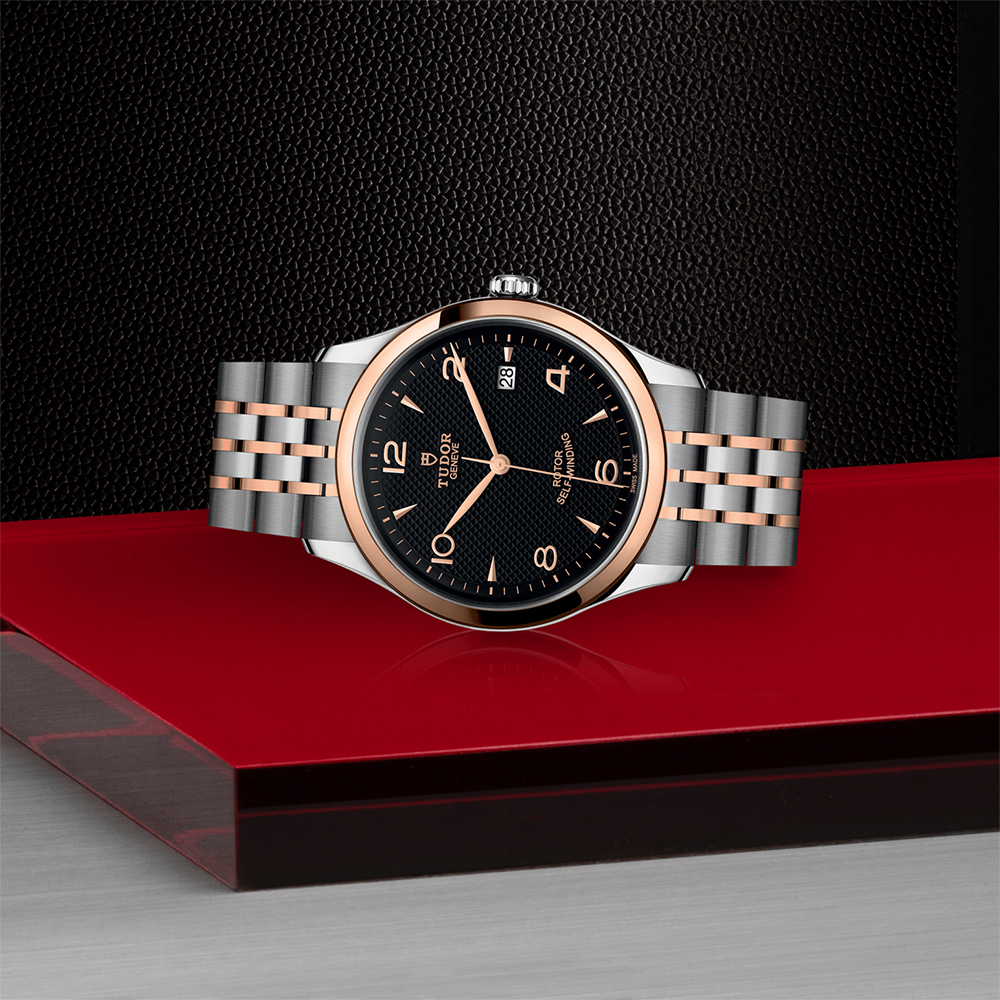 1926 Rose Gold Two-Tone 39mm - Black on Bracelet