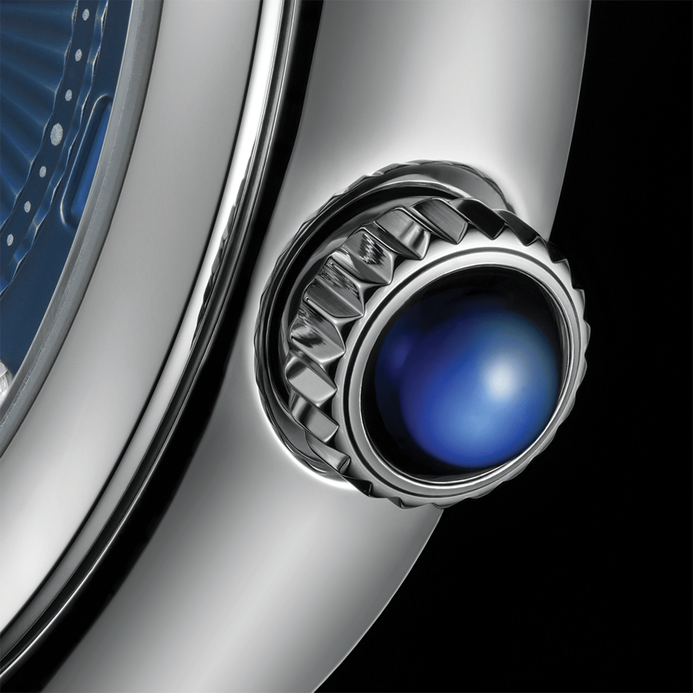 Clair de Rose 26mm - Blue on Bracelet