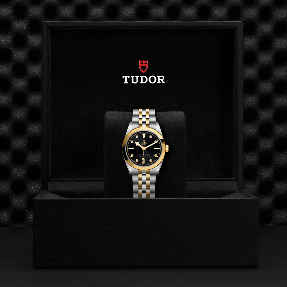 Black Bay One S&G 31mm - Black, Diamond-Set on Bracelet
