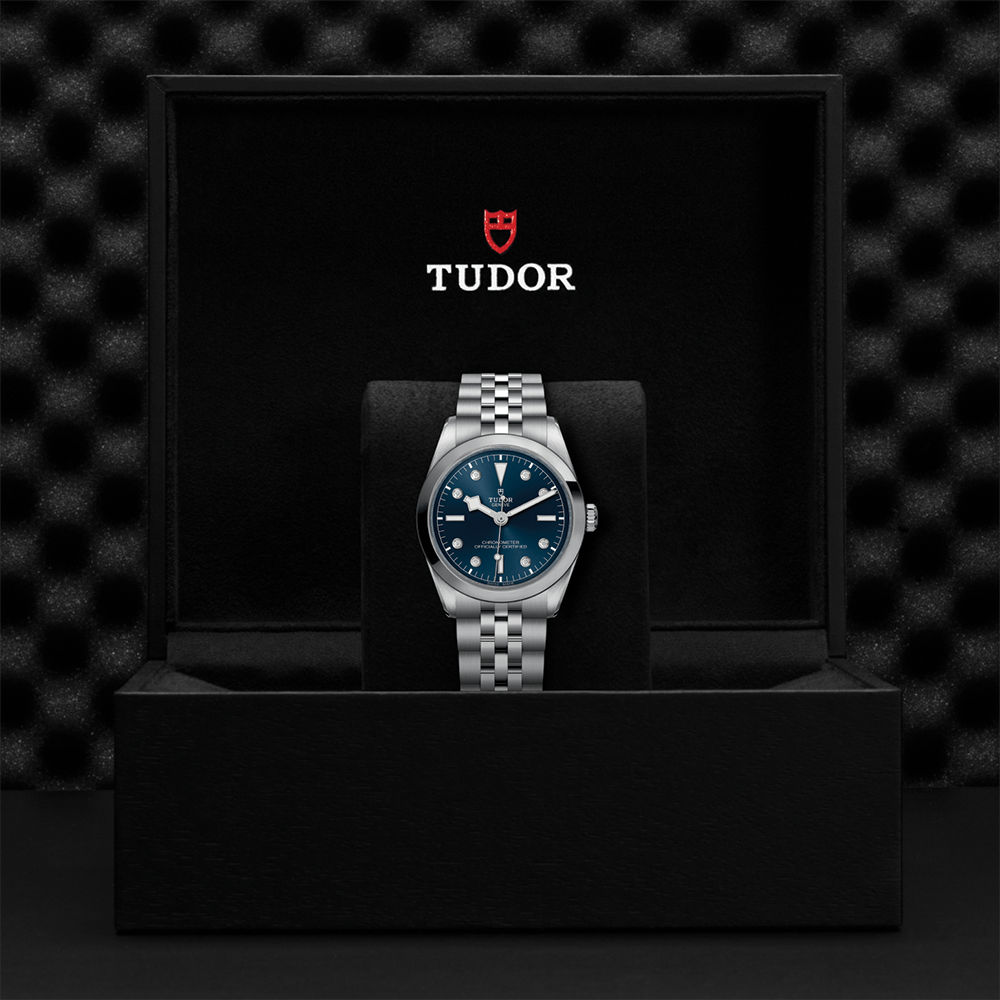 Black Bay One 36mm - Blue, Diamond-Set on Bracelet