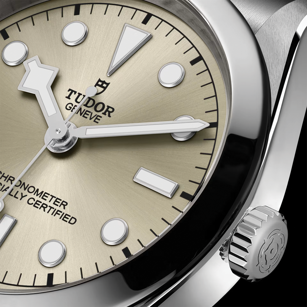 Black Bay One 31mm - Light Champagne on Bracelet