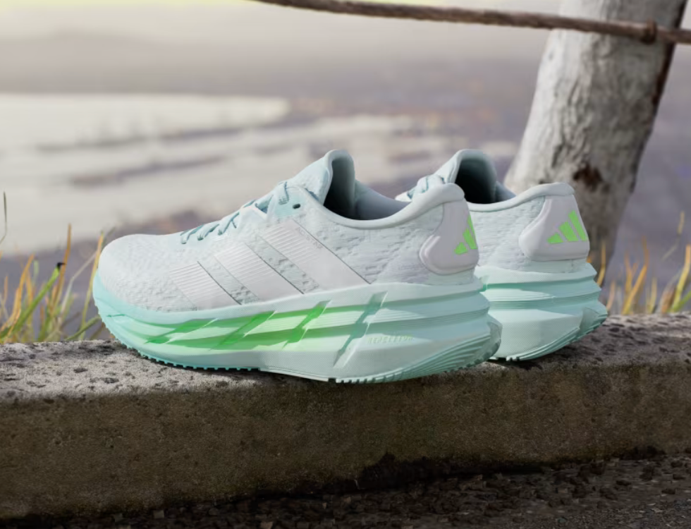 Women's Adidas Adistar 4