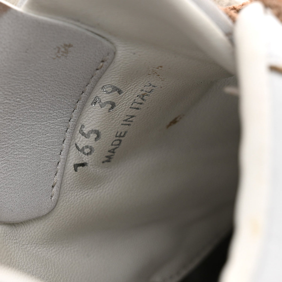 X NEW BALANCE Bleached Calfskin 530 SL Sneakers 39 White