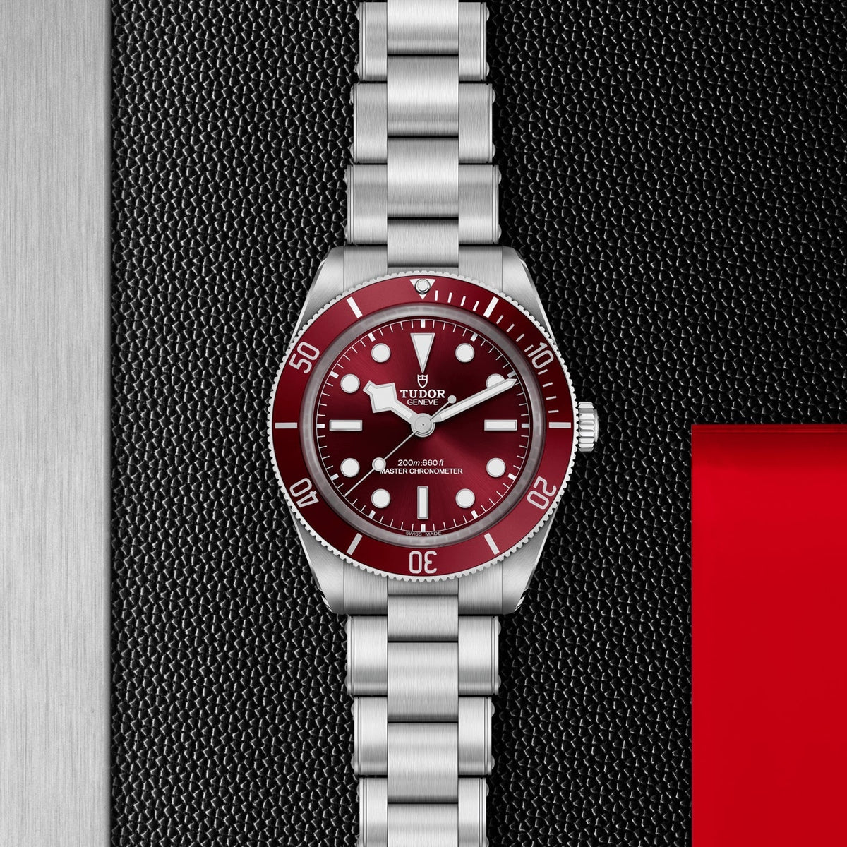 Black Bay 58 39mm - Burgundy on Bracelet