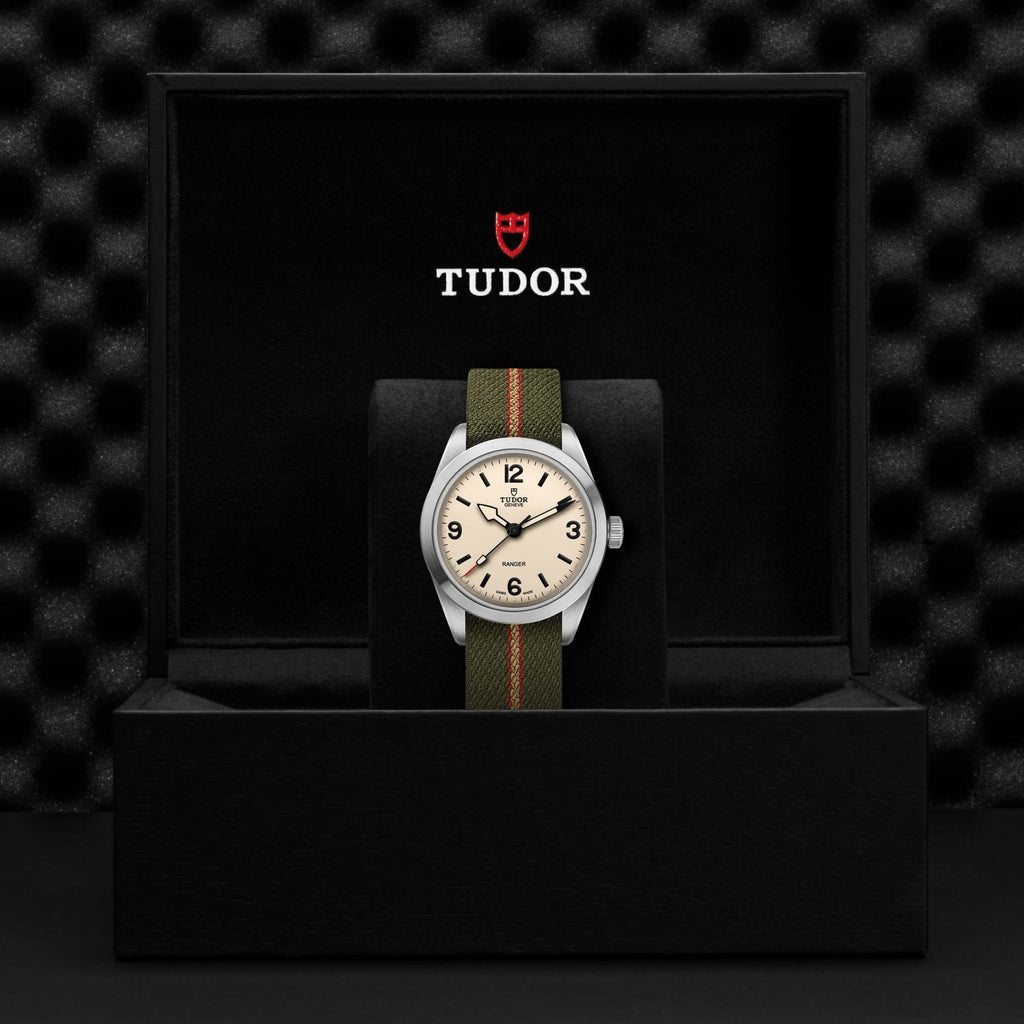 Ranger 39mm - Beige on Fabric Strap