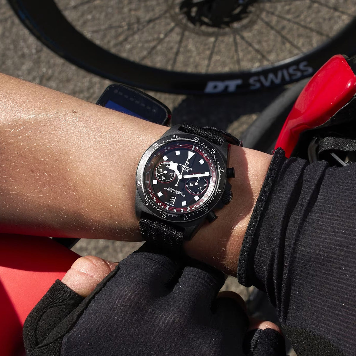 Pelagos FXD Chrono Carbon Composite 43mm - Black on Fabric Strap